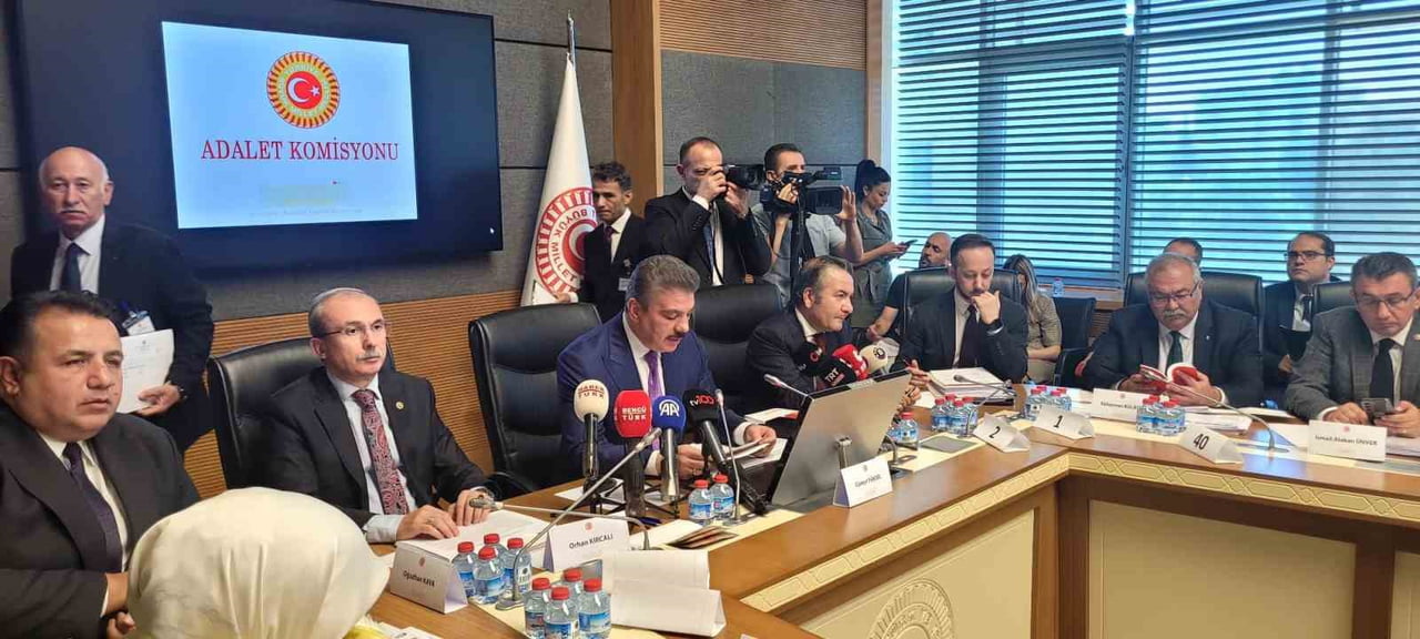 12. YARGI PAKETİ, TBMM ADALET KOMİSYONU'NDA GÖRÜŞÜLMEYE BAŞLADI.