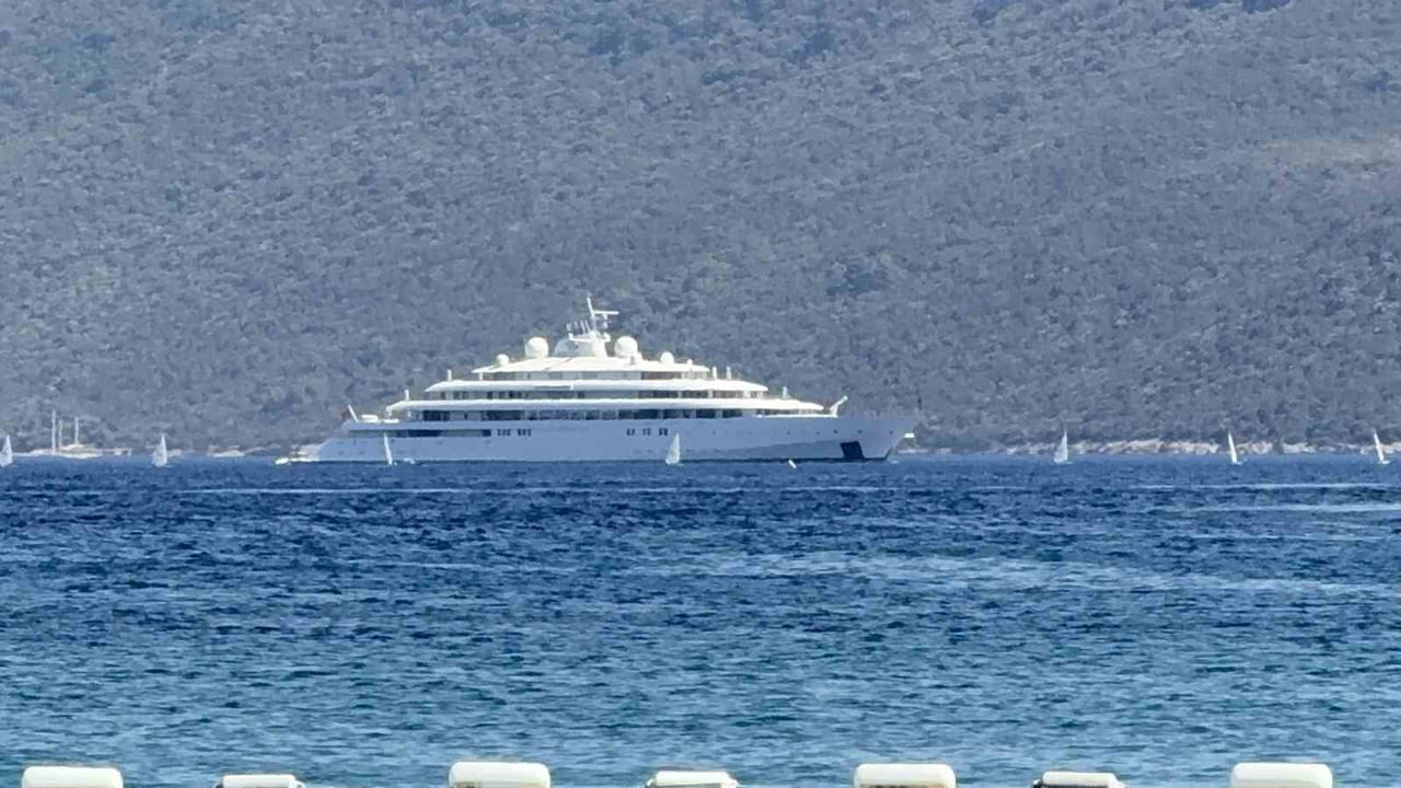 150 MİLYON DOLARLIK YÜZEN SARAY BODRUM’DA