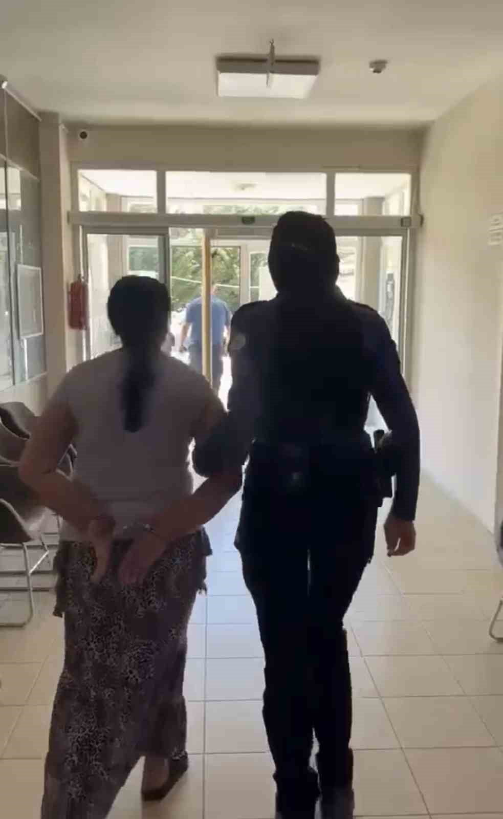 18 YIL 9 AY HAPİS CEZASIYLA ARANAN HÜKÜMLÜ KARACABEY’DE YAKALANDI