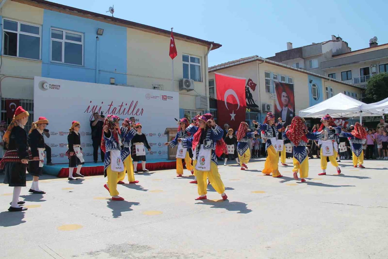 2025-2026 EĞİTİM ÖĞRETİM YILI KAPANIŞ PROGRAMI, ÖĞRETMEN YUSUF ZİYA İLKOKULUNDA DÜZENLENEN TÖREN...