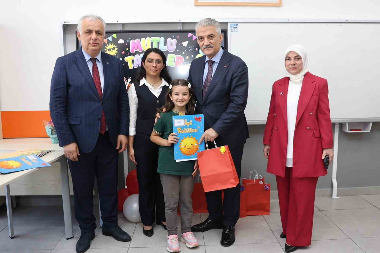 2025-2026 EĞİTİM-ÖĞRETİM YILININ SONA ERMESİ DOLAYISIYLA DÜZCE VALİSİ MEHMET MAKAS, İRFAN ÖZTÜRK...
