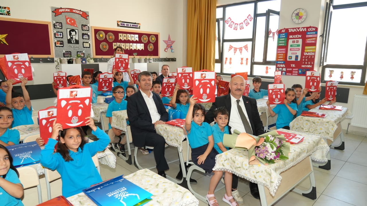 2025-2026 EĞİTİM ÖĞRETİM YILININ SONA ERMESİYLE BİRLİKTE İLİMİZ GENELİNDEKİ 800 OKULDA ÖĞRENİM...