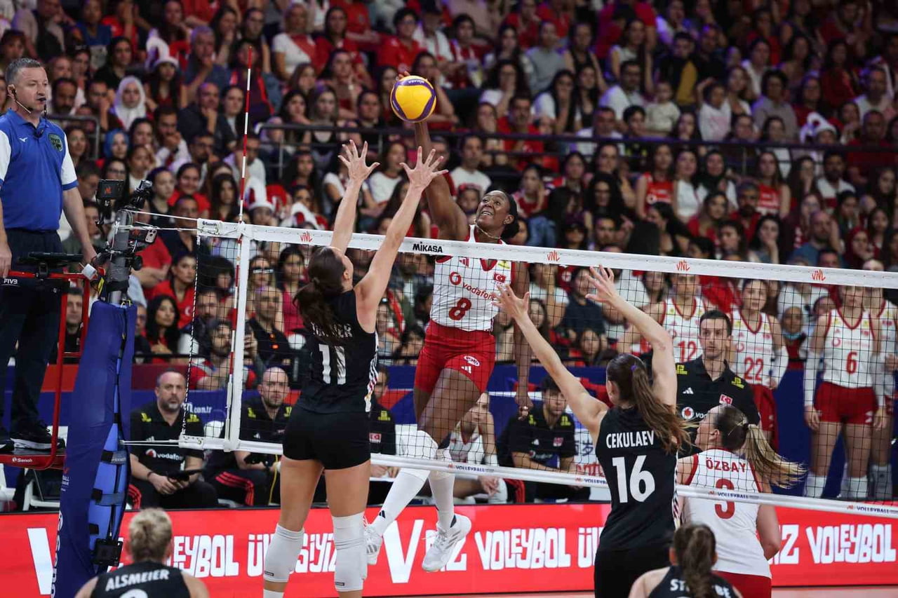 2026 VOLEYBOL MİLLETLER LİGİ'NİN ANKARA’DA DÜZENLENEN 2. ETABININ 3. MAÇINDA A MİLLİ KADIN...