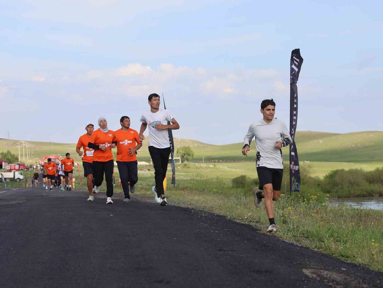 500 METRE KISA KOŞU YAPILDI