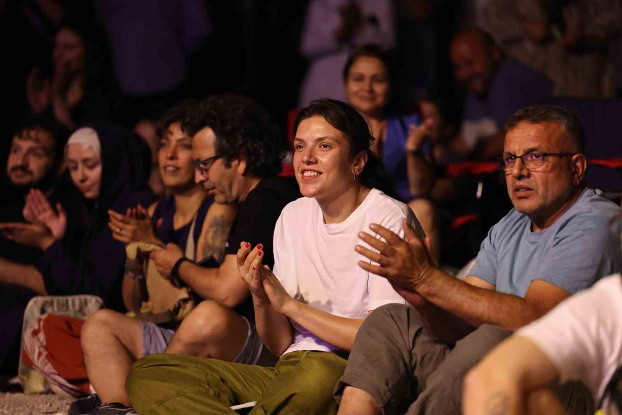 9. ULUSLARARASI NİLÜFER CAZ FESTİVALİ’NDE TÜRK HALK MÜZİĞİNİN USTA SANATÇISI MUSA EROĞLU...