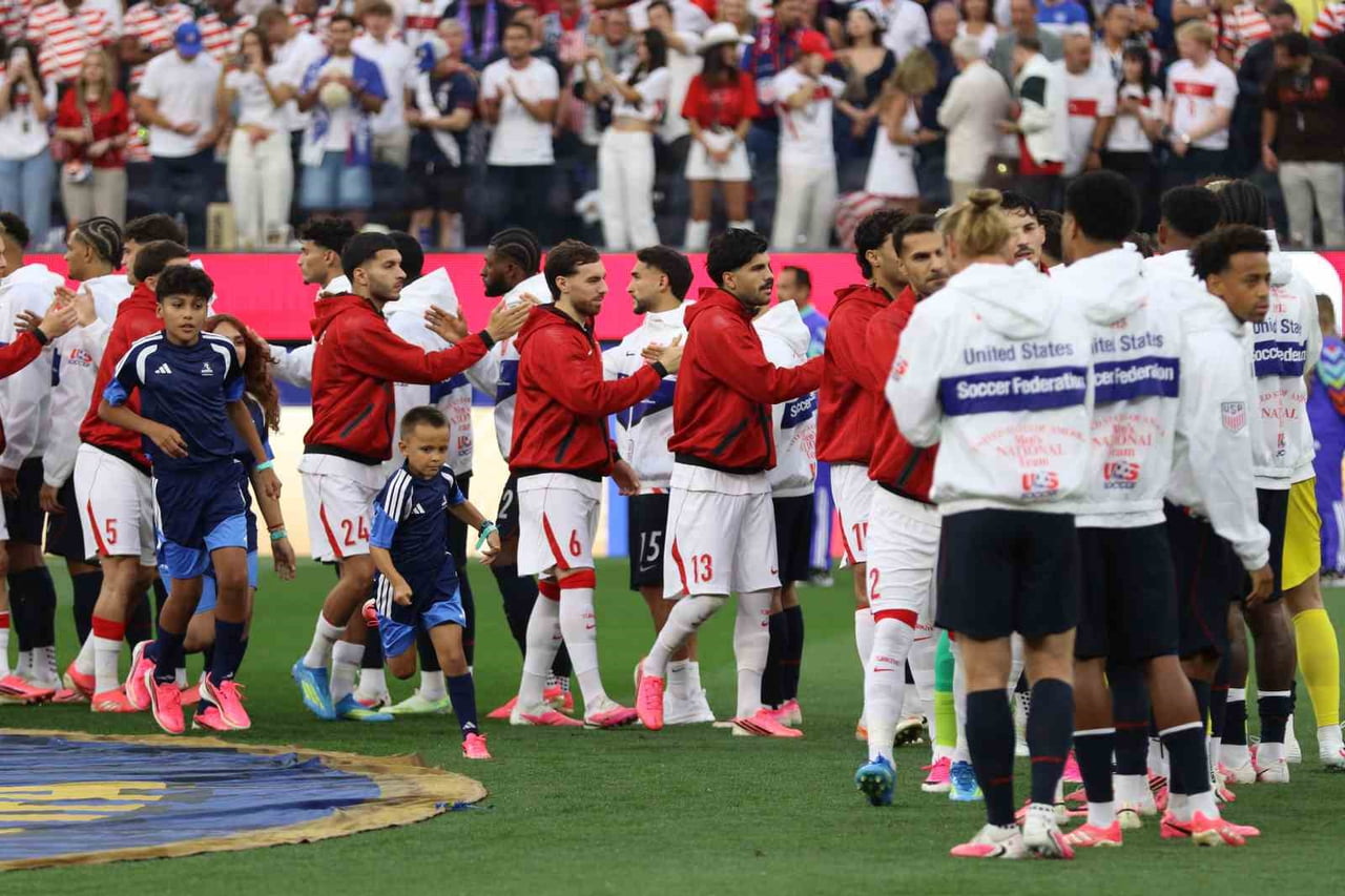 A MİLLİ FUTBOL TAKIMI'NDA 7 DEĞİŞİKLİK