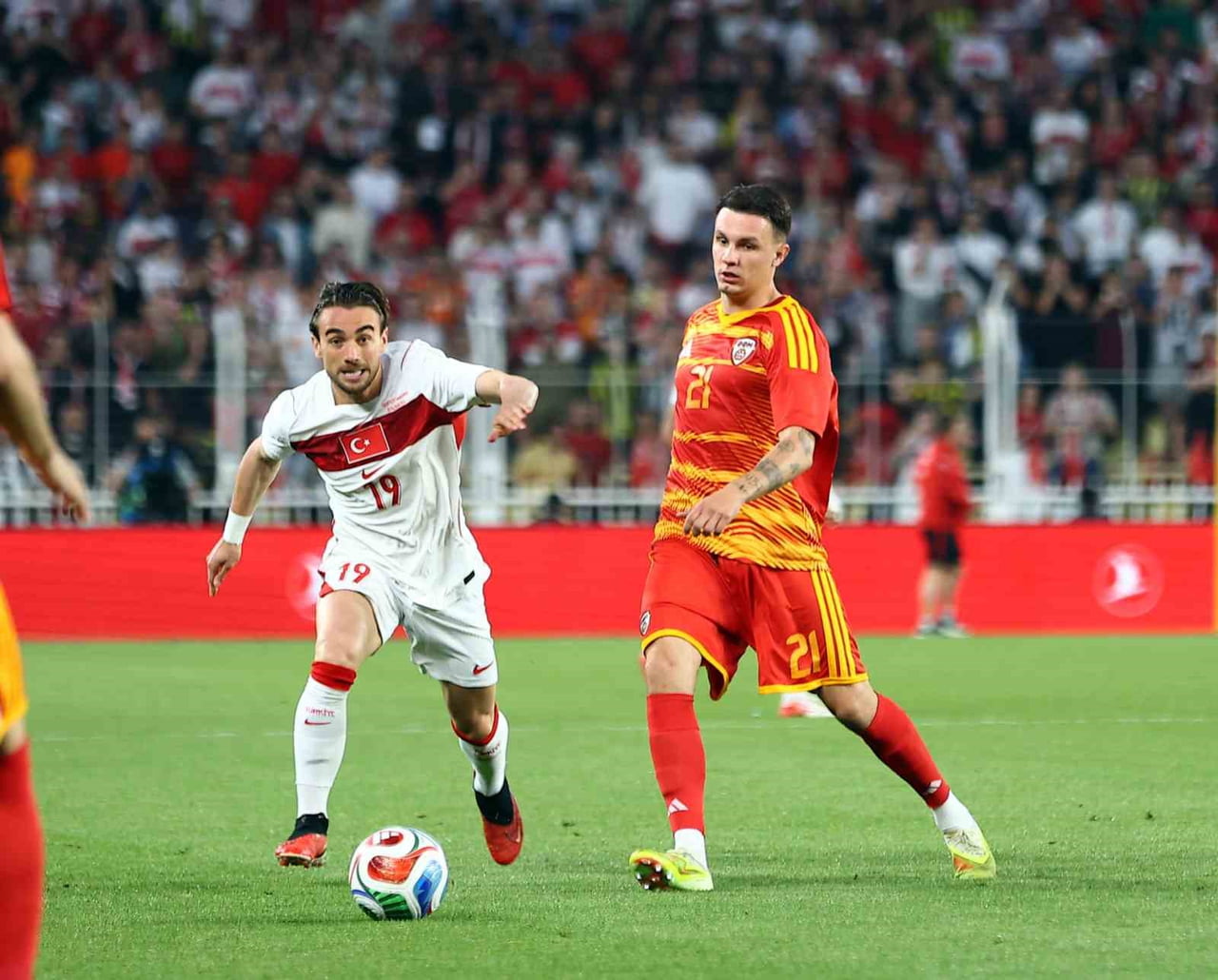 A MİLLİ FUTBOL TAKIMI, 2026 FIFA DÜNYA KUPASI HAZIRLIKLARI KAPSAMINDA FENERBAHÇE ŞÜKRÜ SARACOĞLU...