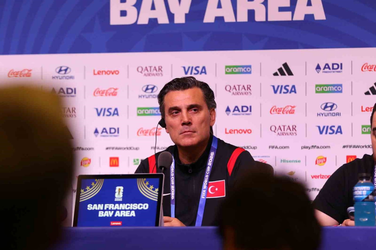 A MİLLİ FUTBOL TAKIMI TEKNİK DİREKTÖRÜ VİNCENZO MONTELLA, DÜZENLENEN BASIN TOPLANTISINDA...