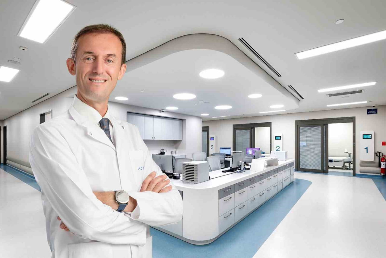 ACIBADEM KENT HASTANESİ KALP VE DAMAR CERRAHİSİ UZMANI DOÇ. DR. CÜNEYT NARİN
