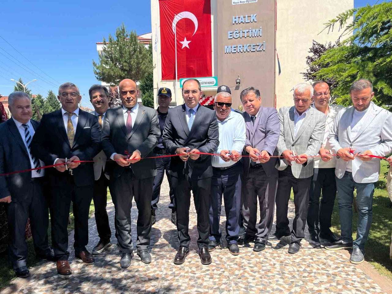 AÇILIŞ