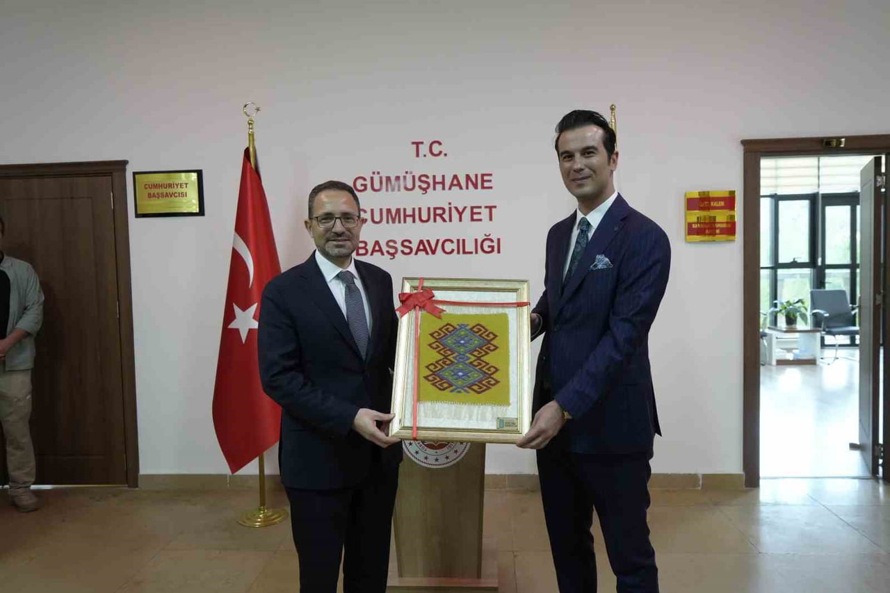 ADALET BAKAN YARDIMCISI SEDAT AYYILDIZ VE GÜMÜŞHANE CUMHURİYET BAŞSAVCISI ZİYA BURAK GÜRGAH