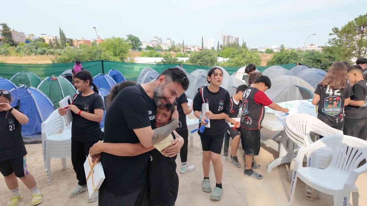 ADANA'DA BU SENE 8’İNCİSİ DÜZENLENEN MACERA KAMPI'NDA ÇOCUKLAR HEM EĞLENDİ HEM DE ORMANLIK ALANDA...