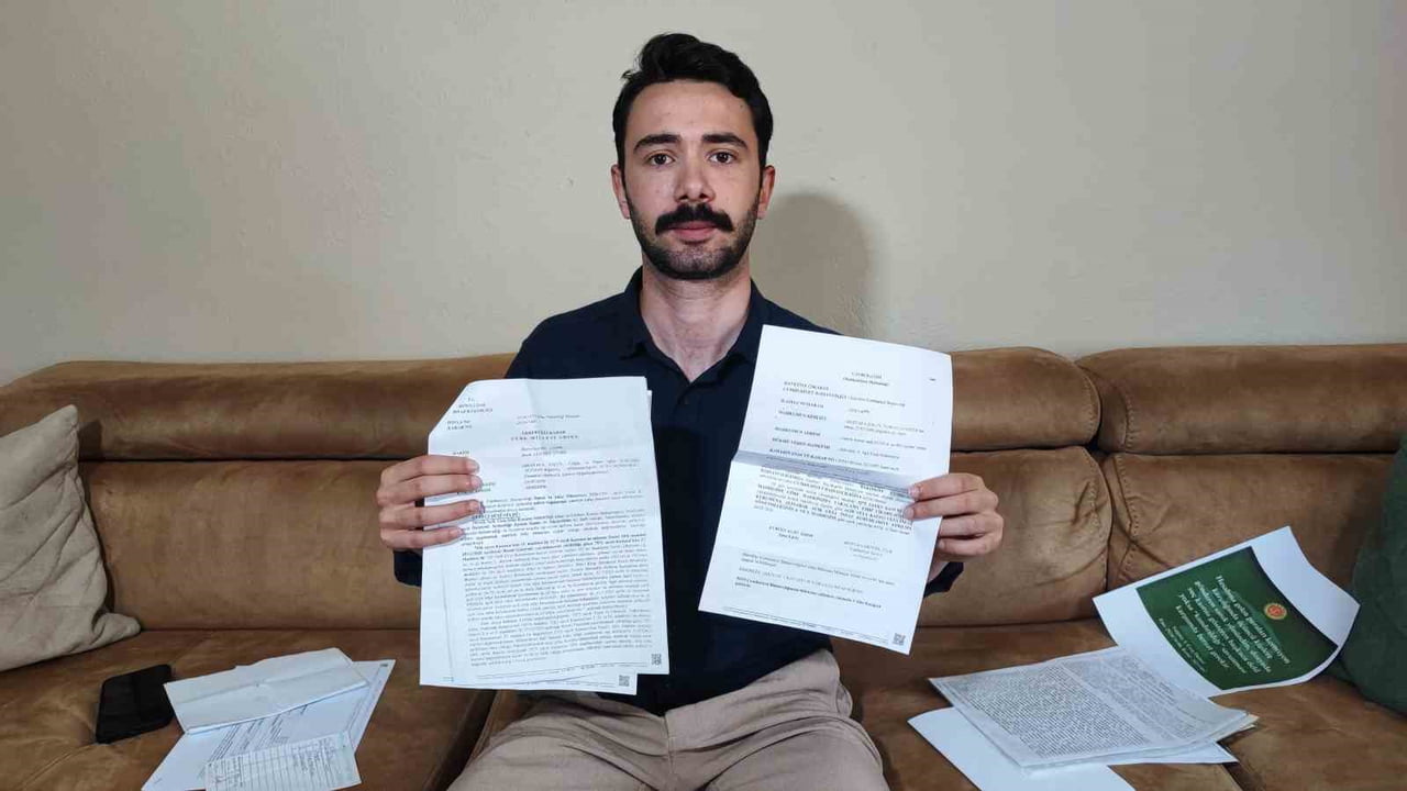 ADANA'DA YAŞAYAN MUSTAFA TOLUN, KOMŞUSUNA VE ÇOCUKLUK ARKADAŞINA VERDİĞİ BANKA KARTI VE IBAN...