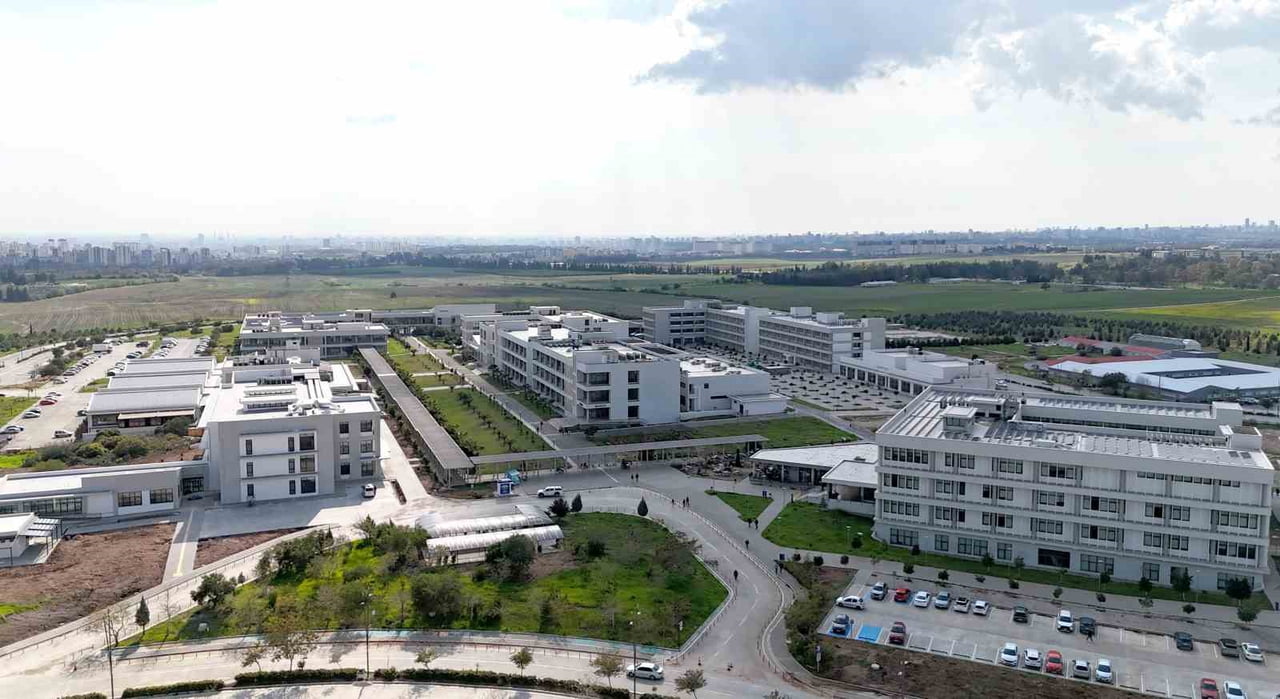 ADANA ALPARSLAN TÜRKEŞ BİLİM VE TEKNOLOJİ ÜNİVERSİTESİ TÜRKİYE’NİN EN PRESTİJLİ AKADEMİK...