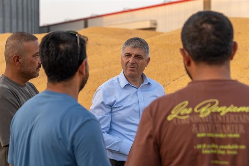 ADANA İL TARIM VE ORMAN MÜDÜRÜ ATİLLA BAYAZIT, KENT GENELİNDE BUĞDAY HASADININ BAŞLADIĞINI VE...
