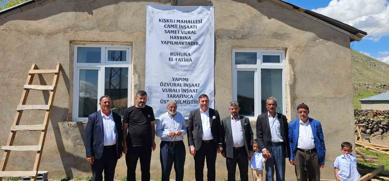 ADİLCEVAZ İLÇESİNE BAĞLI AYDINLAR BELDESİNDE İNŞA EDİLECEK TAZİYE EVİ VE CAMİNİN TEMELİ DÜZENLENEN...