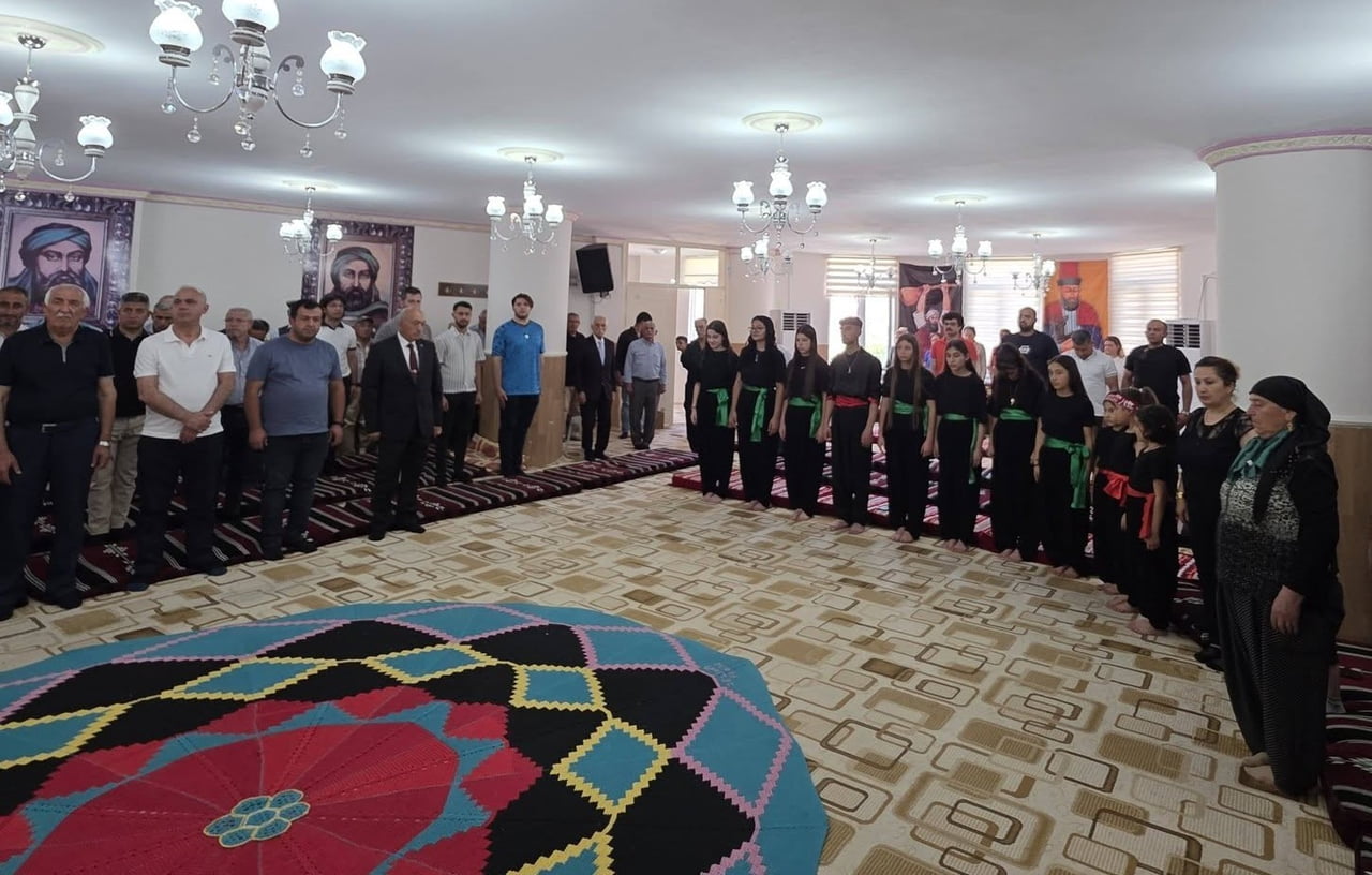 ADIYAMAN'IN GÖLBAŞI İLÇESİNDE, MUHARREM AYI DOLAYISIYLA GÖLBAŞI CEM EVİ'NDE AŞURE PROGRAMI...