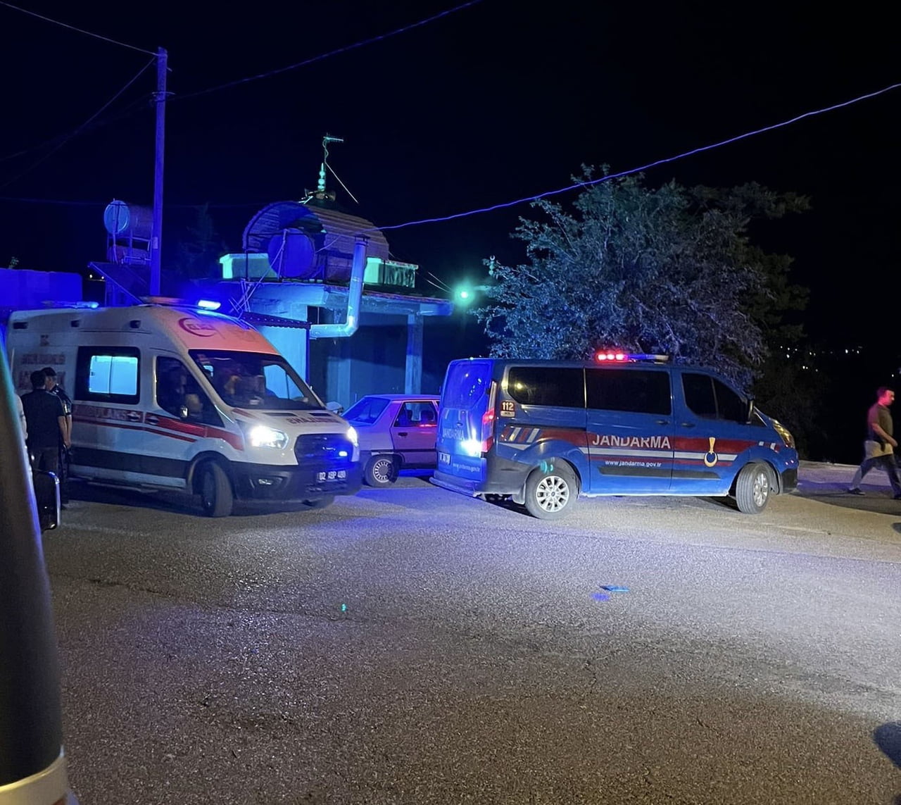 ADIYAMAN’DA, İKİ GRUP ARASINDA ÇIKAN SİLAHLI KAVGADA 1 KİŞİ YARALANDI.