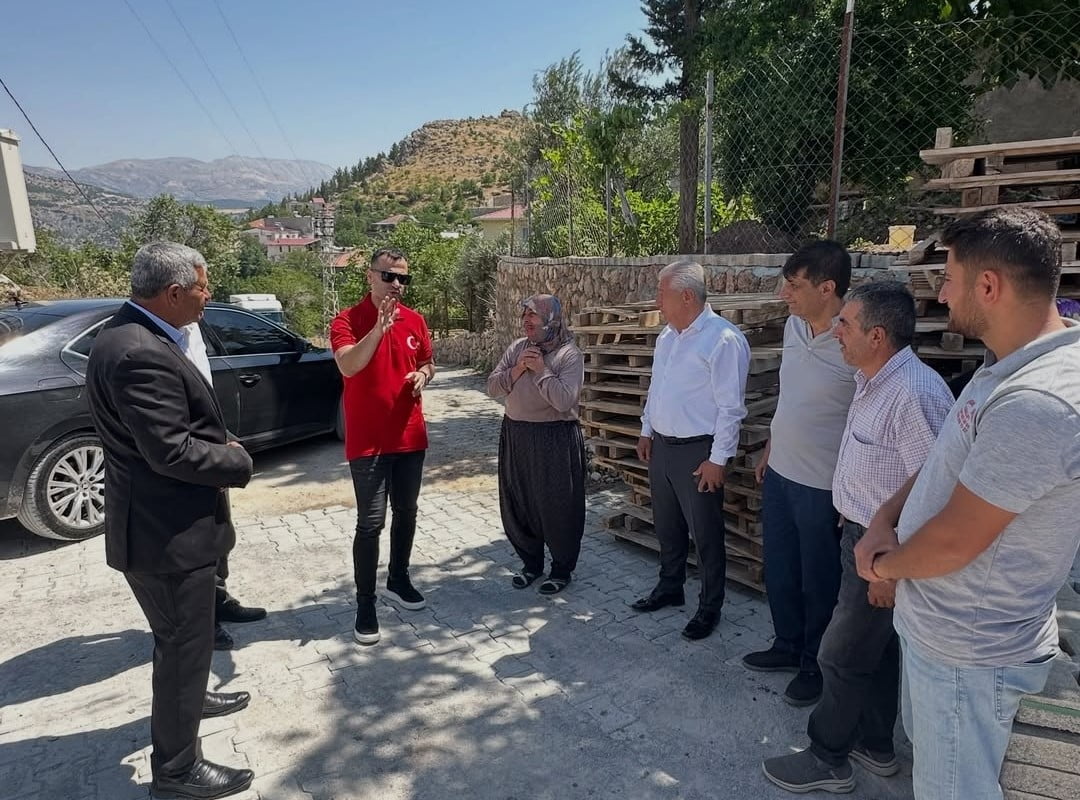 ADIYAMAN İL ÖZEL İDARESİ TARAFINDAN KIRSAL ALTYAPIYI GÜÇLENDİRMEK AMACIYLA YÜRÜTÜLEN YOL, ASFALT...