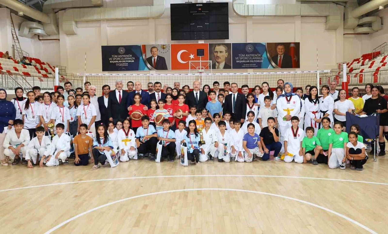 ADIYAMAN’IN KAHTA İLÇESİNDE YAPIMI TAMAMLANAN VE DEVAM EDEN KAMU YATIRIM VE PROJELERİ, VALİ...