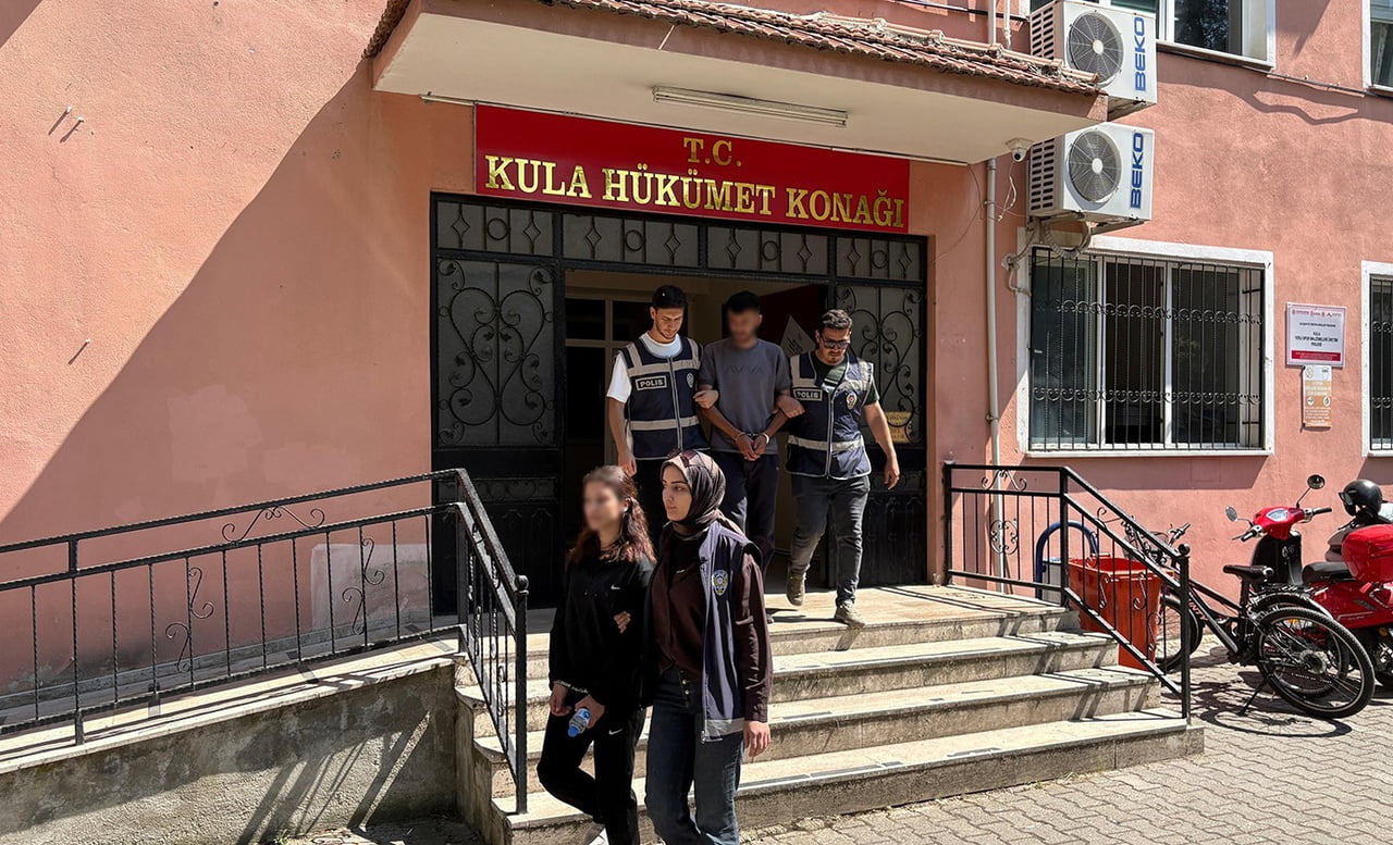 ADLİYEYE SEVK EDİLEN S.E. VE N.K., ÇIKARILDIKLARI MAHKEMECE TUTUKLANDI