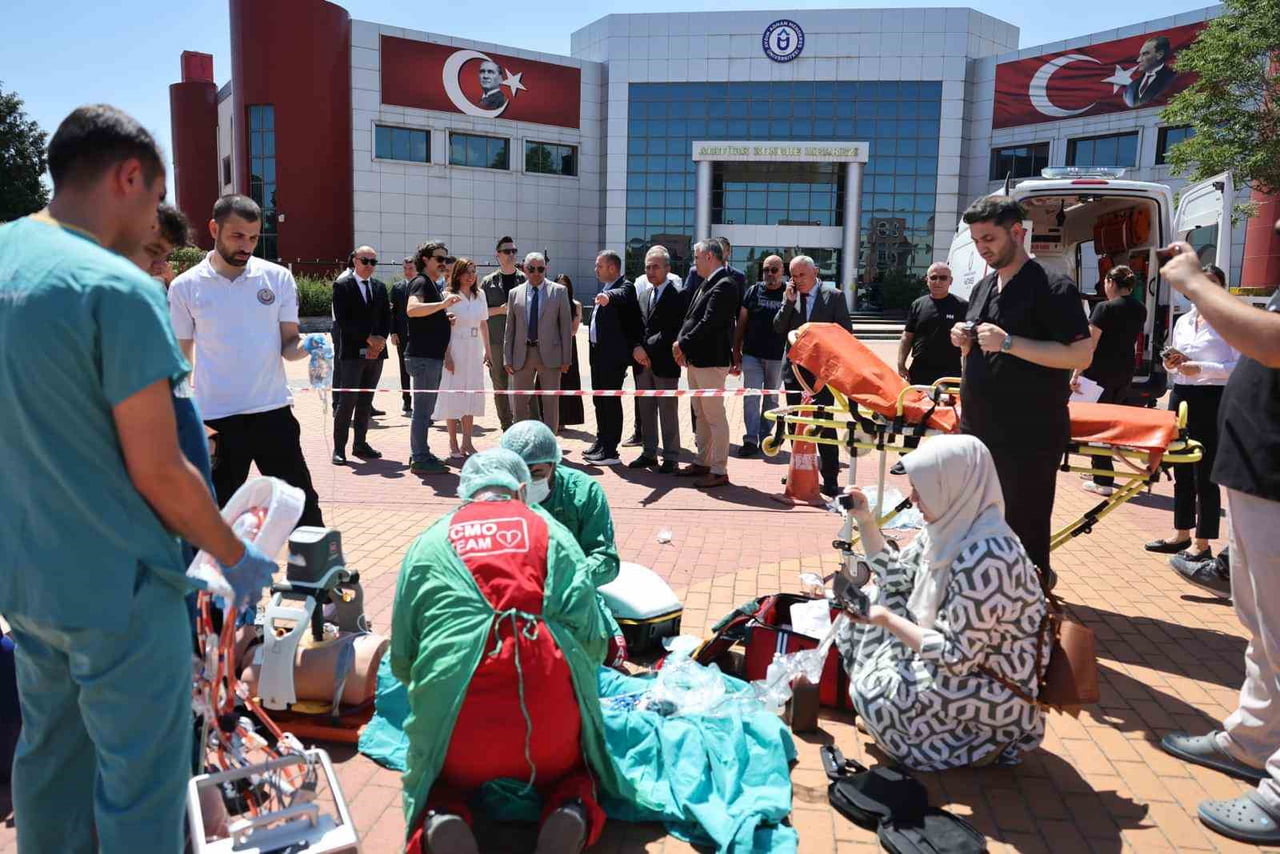 ADÜ’DE TATBİKAT BAŞARIYLA YAPILDI
