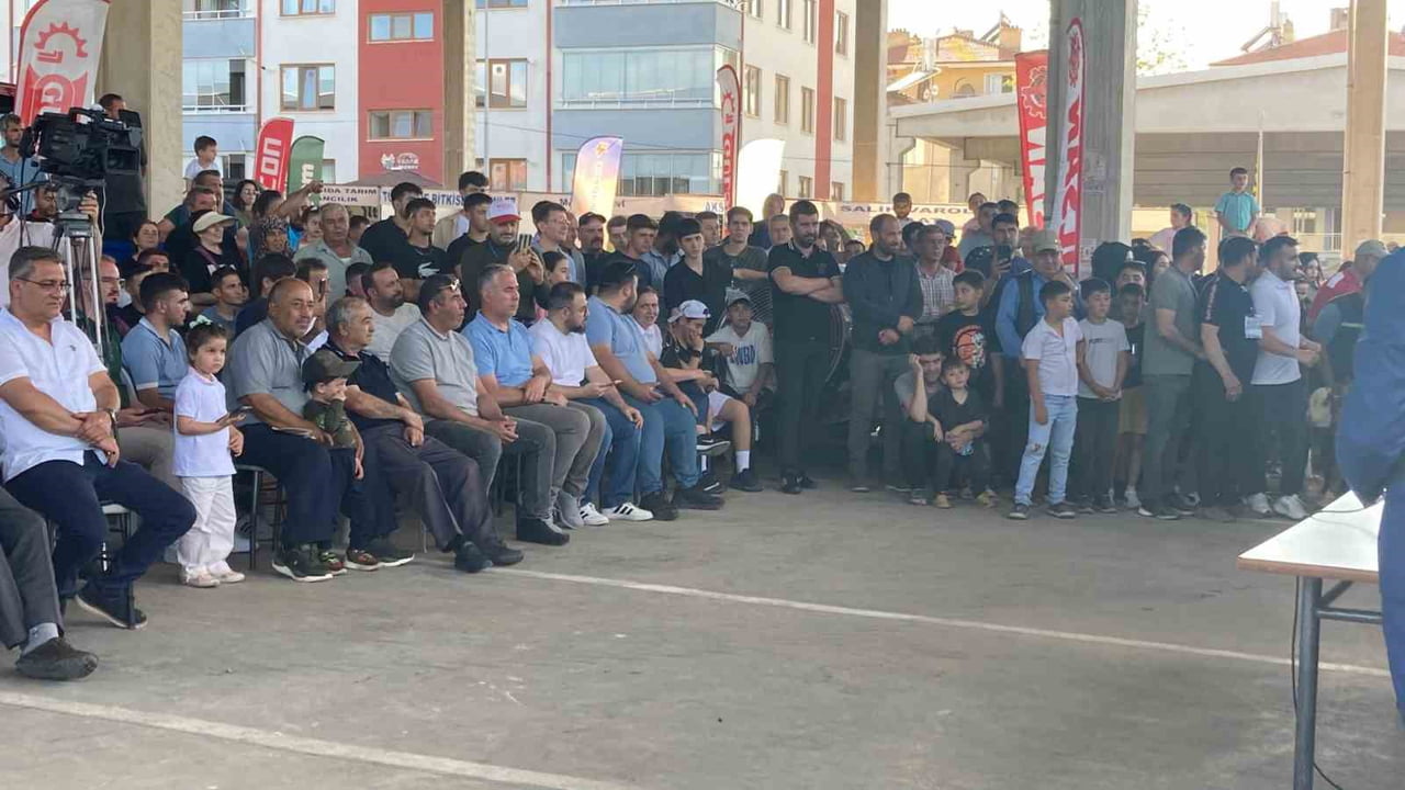 AFYONKARAHİSAR'IN SULTANDAĞI İLÇESİNDE BU YIL 5'NCİSİ GERÇEKLEŞTİRİLEN 'ULUSAL TARIM, HAYVANCILIK...