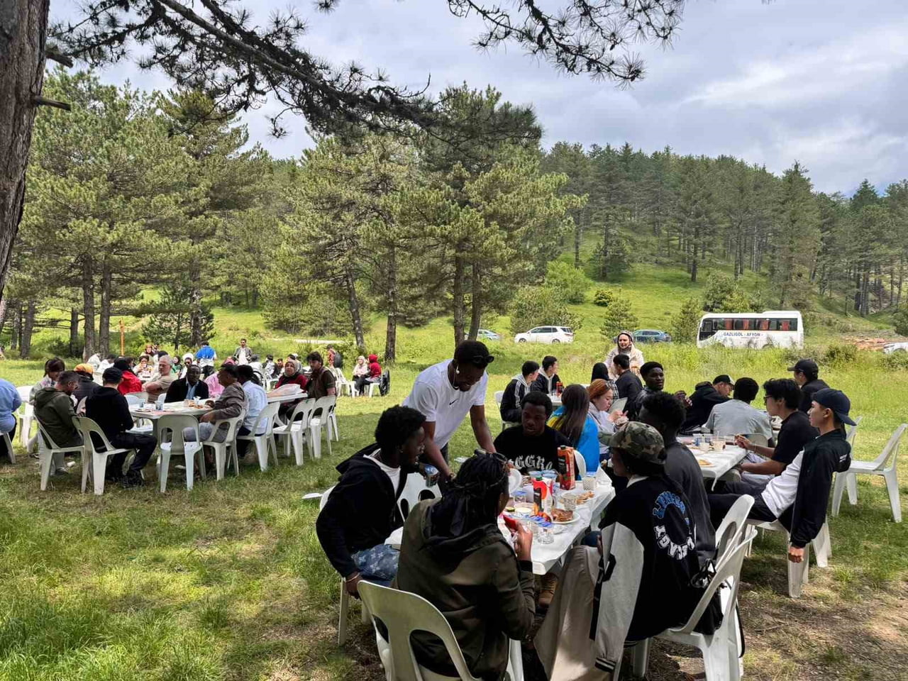 AFYONKARAHİSAR’DA EĞİTİM GÖREN ULUSLARARASI ÖĞRENCİLER, KARAHİSAR ULUSLARARASI ÖĞRENCİ DERNEĞİ...