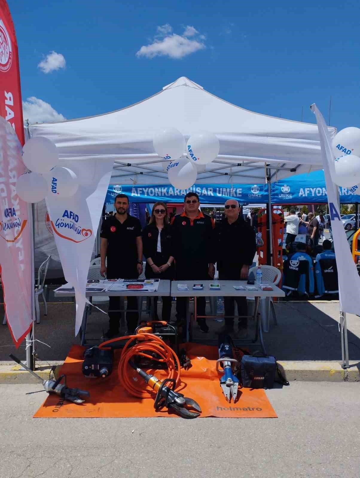 AFYONKARAHİSAR İL AFET VE ACİL DURUM MÜDÜRLÜĞÜ (AFAD) TARAFINDAN ÜNİVERSİTE ÖĞRENCİLERİNE YÖNELİK...