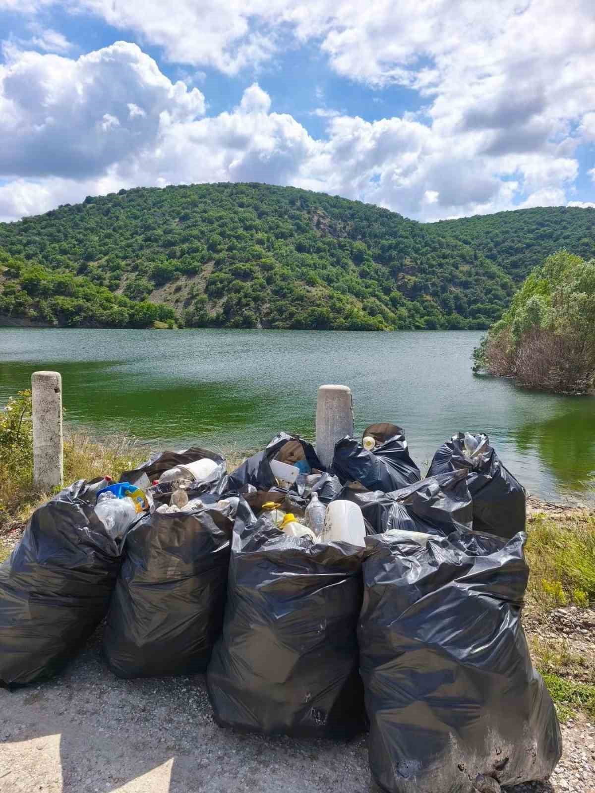 AFYONKARAHİSAR’IN BOLVADİN İLÇESİNE BAĞLI ÖZBURUN BELDESİNDE, GEÇTİĞİMİZ AYLARDA YAŞANAN SEL...