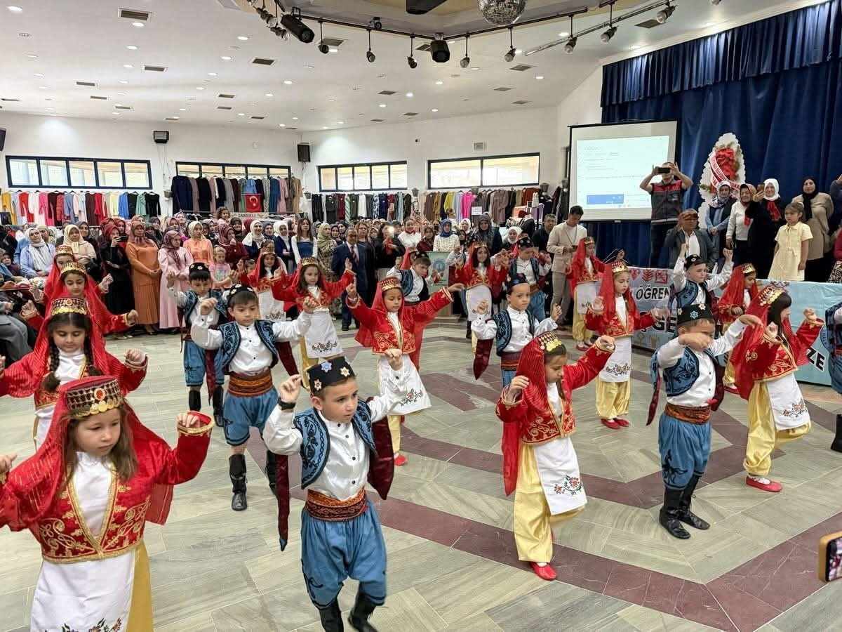 AFYONKARAHİSAR’IN SANDIKLI İLÇESİNDE 'HAYAT BOYU ÖĞRENME HAFTASI' ÇERÇEVESİNDE HALK EĞİTİM MERKEZİ...