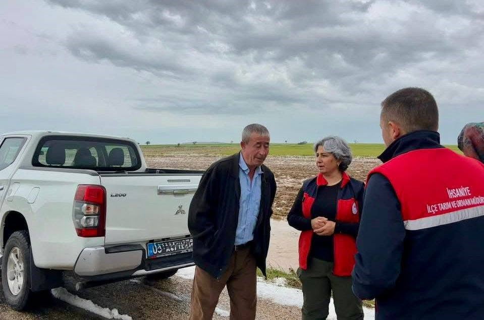 AFYONKARAHİSAR TARIM VE ORMAN İL MÜDÜRLÜĞÜNDEN YAPILAN AÇIKLAMADA, KENT GENELİNDE YOĞUN YAĞIŞLAR...