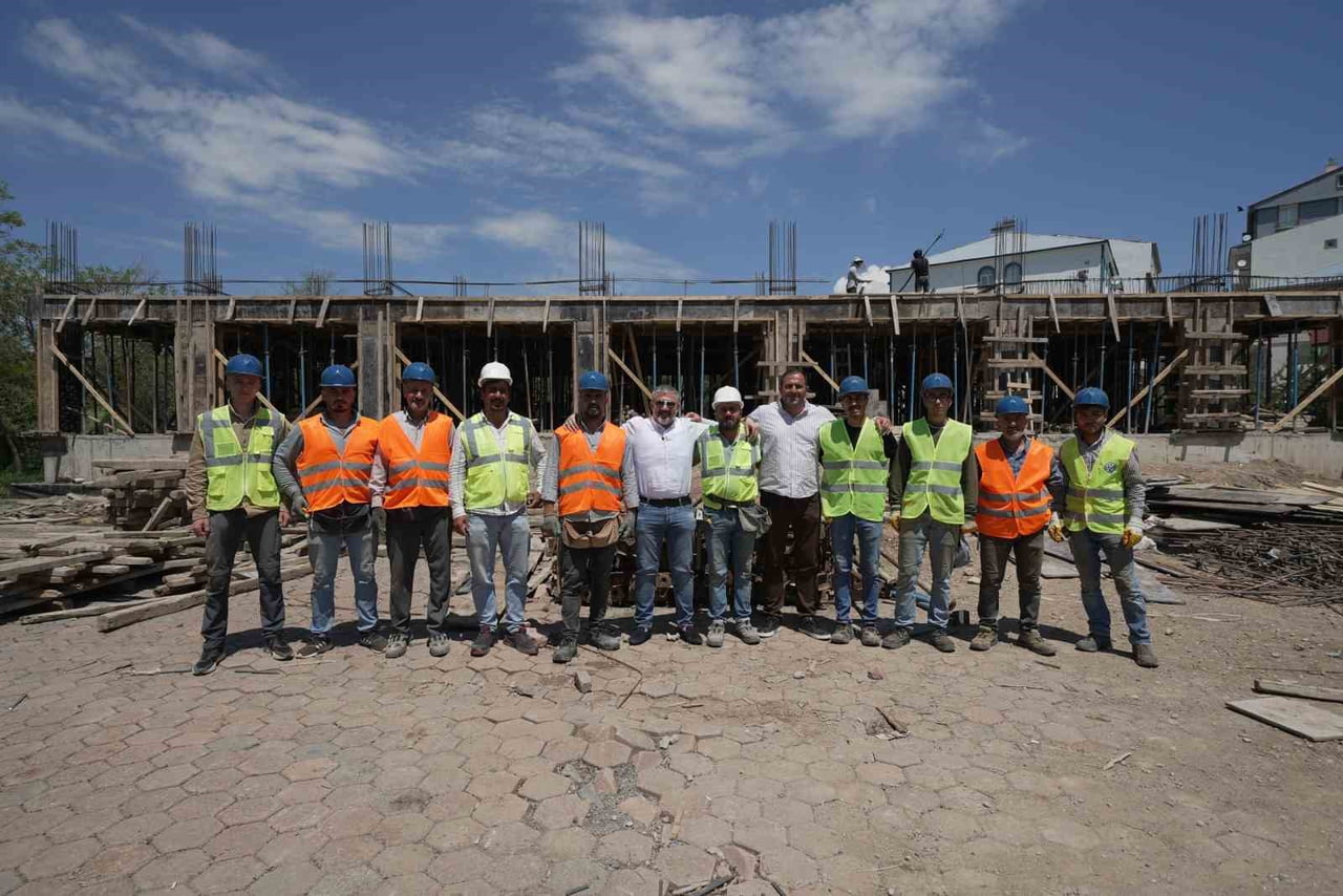 AĞRI’DA 14 KÜTÜPHANE HİZMETE AÇILDI, YENİ OKUL PROJESİNİN TEMELİ ATILDI