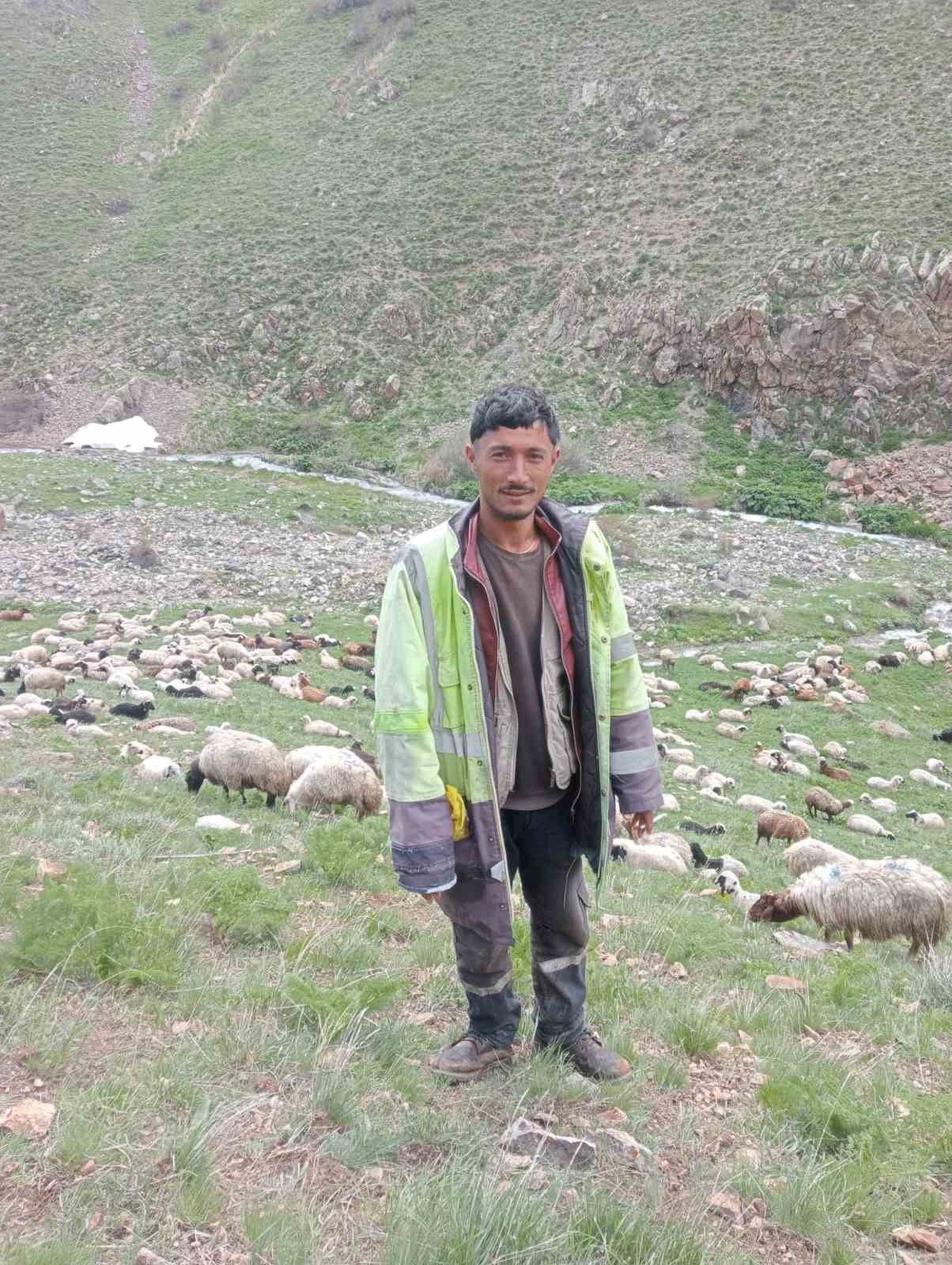 AĞRI’DA KAÇAN CİNAYET ZANLISI JANDARMA KONTROL NOKTASINDA YAKALANDI