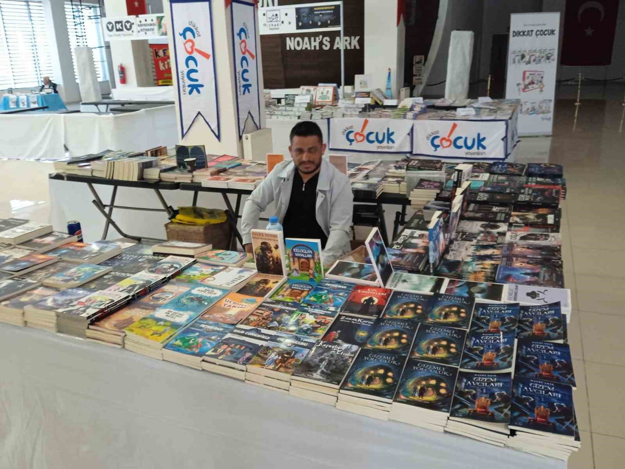 AĞRI KİTAP GÜNLERİ KAPILARINI AÇTI