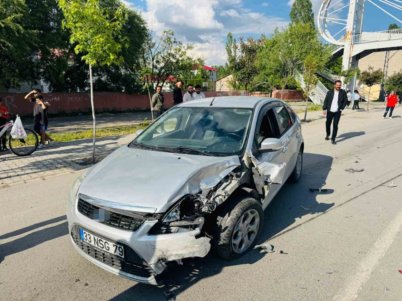AĞRI’NIN PATNOS İLÇESİNDE MEYDANA GELEN TRAFİK KAZASINDA BİR KİŞİ YARALANIRKEN, KAZAYA NEDEN...
