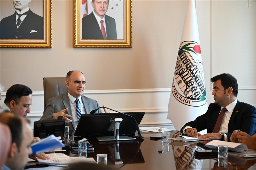 AİLE VE SOSYAL HİZMETLER BAKANLIĞI KOORDİNASYONUNDA YÜRÜTÜLEN AİLE ODAKLI POLİTİKA VE HİZMETLERİN...