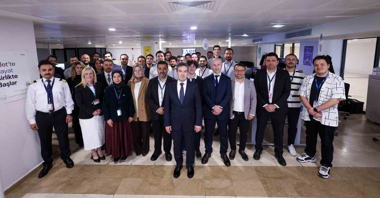 AJET, ÇALIŞAN MEMNUNİYETİ ALANINDAKİ BAŞARILI UYGULAMALARI VE İNSAN ODAKLI YAKLAŞIMIYLA...