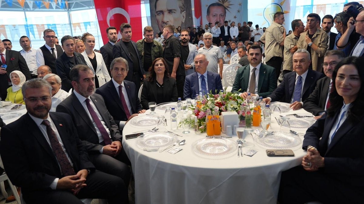 AK PARTİ AYDIN İL BAŞKANLIĞI TARAFINDAN DÜZENLENEN TÖRENDE 391 MUHTAR İLE 619 AZA OLMAK ÜZERE 1010...