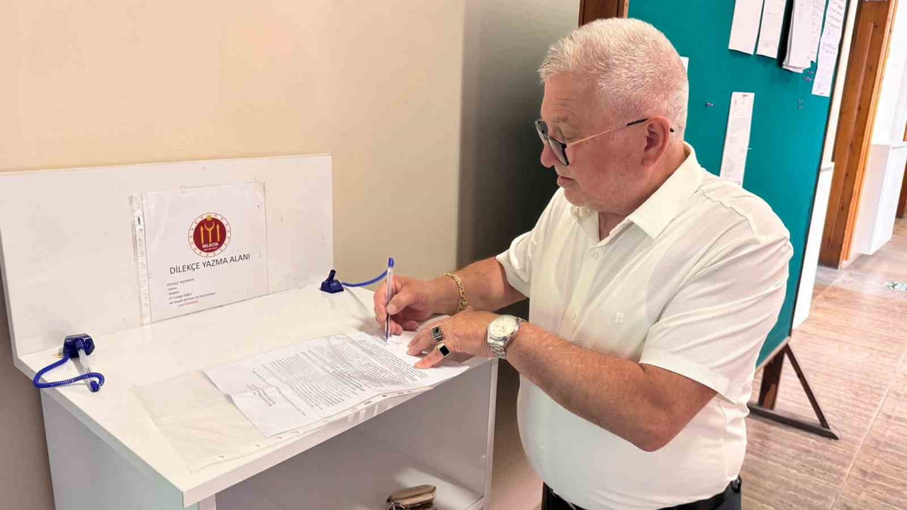 AK PARTİ, BELEDİYEDEN 'DENETİM KOMİSYONU RAPORU' TALEBİ