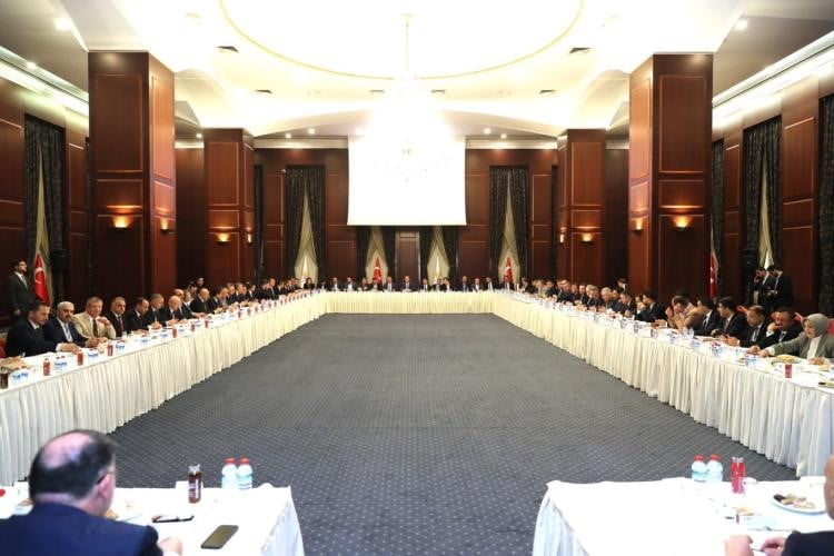 AK PARTİ BİLECİK İL BAŞKANI SERKAN YILDIRIM, TEŞKİLAT TOPLANTISINA KATILDI.