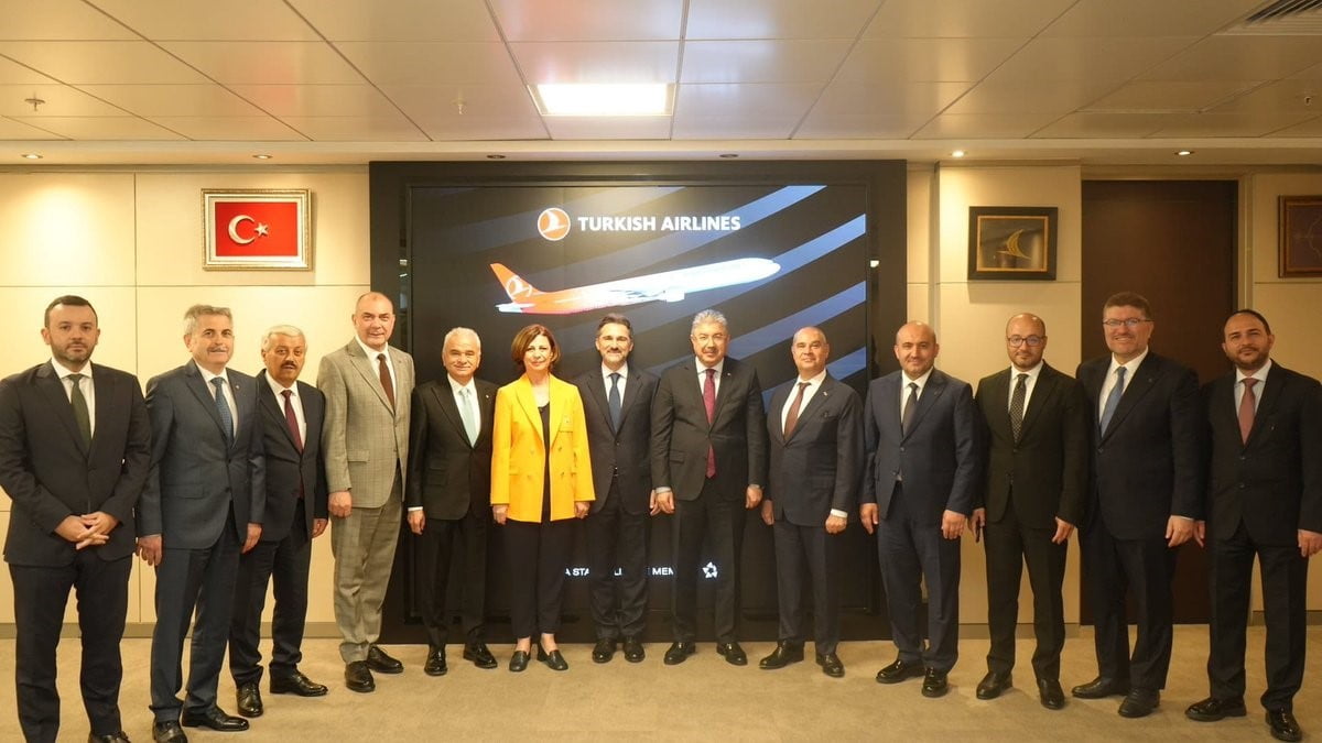 AK PARTİ ESKİŞEHİR İL BAŞKANI GÜRHAN ALBAYRAK, ESKİŞEHİR KALKINMA PLATFORMU OLARAK TÜRK HAVA...