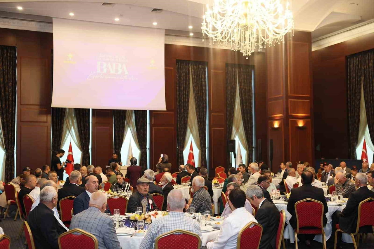 AK PARTİ GENEL MERKEZ KADIN KOLLARI BAŞKANLIĞI, BABALAR GÜNÜ VESİLESİYLE ŞEHİT BABALARI VE...
