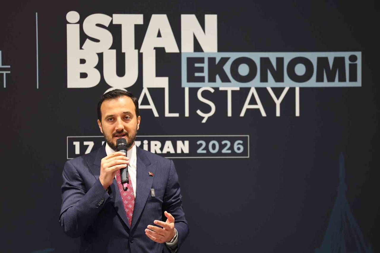 AK PARTİ İSTANBUL İL BAŞKANI ABDULLAH ÖZDEMİR, ÇALIŞTAY SONUCUNDA HAZIRLANACAK RAPORUN...