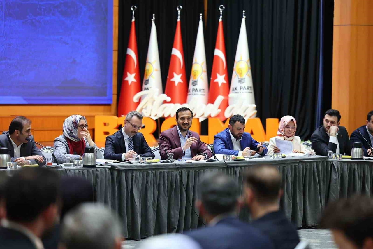 AK PARTİ İSTANBUL İL BAŞKANI ABDULLAH ÖZDEMİR’İN KOORDİNESİNDE 39 İLÇEDE SÜRDÜRÜLEN ÜYE...