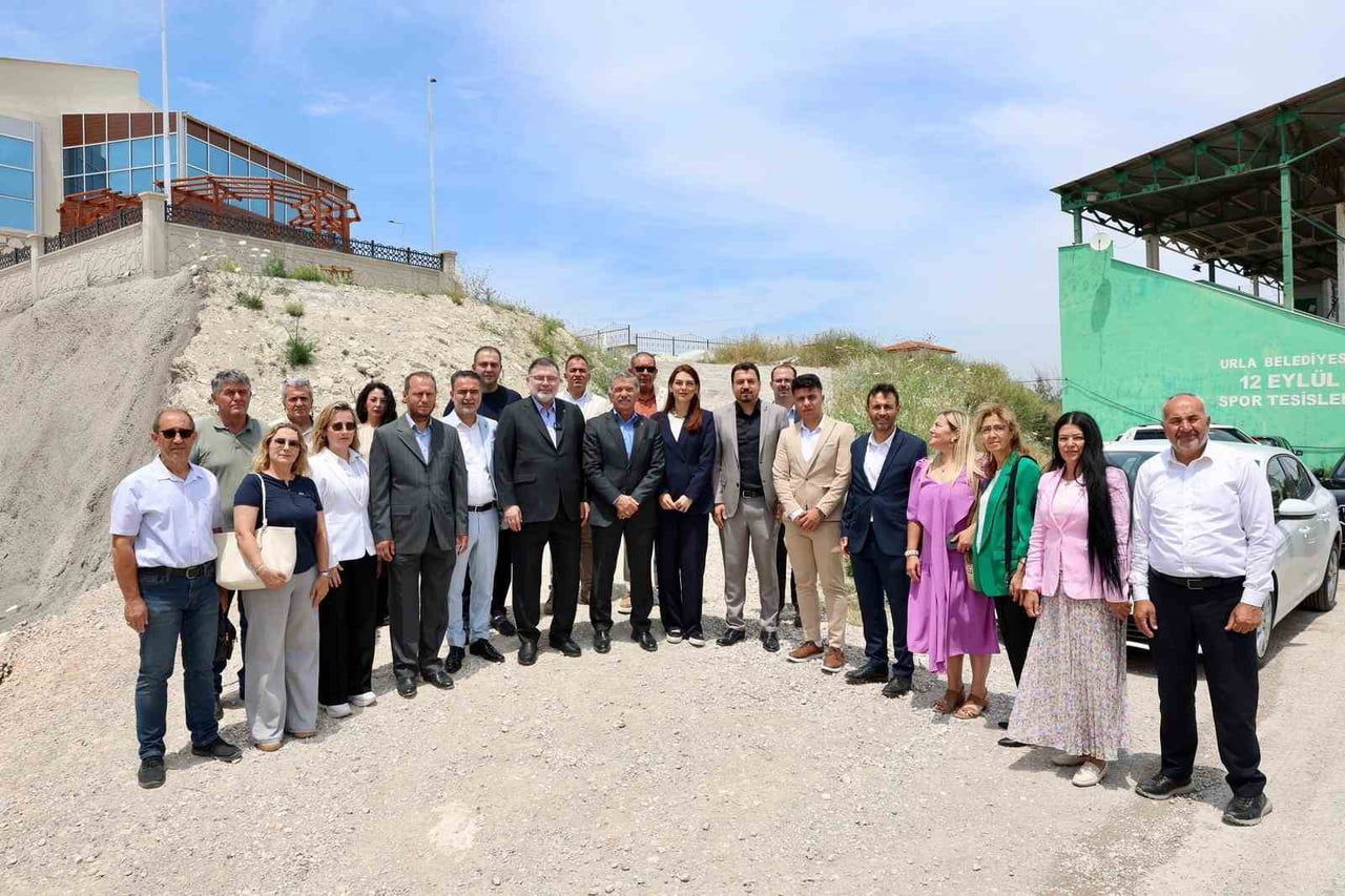 AK PARTİ İZMİR İL BAŞKANI BİLAL SAYGILI, YARIMADA PROGRAMI KAPSAMINDA GÜZELBAHÇE VE URLA’DA YAPIMI...