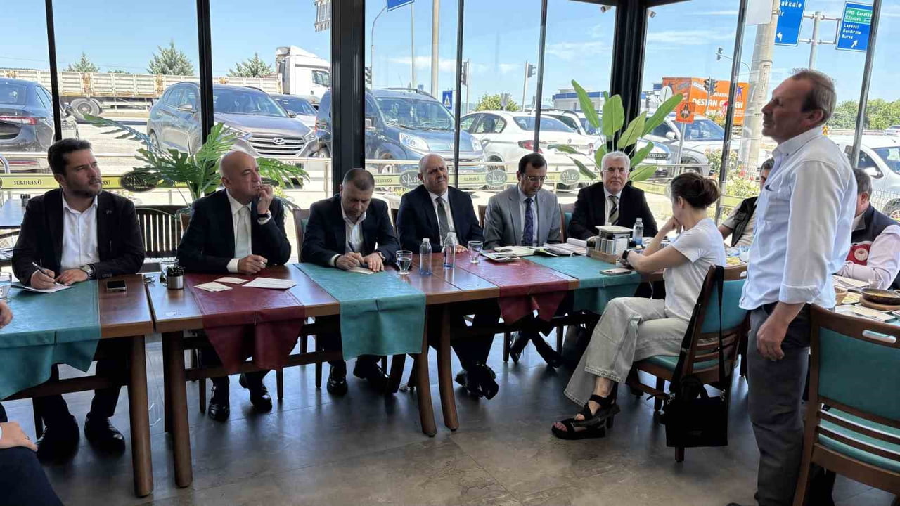 AK PARTİ LAPSEKİ İLÇE BAŞKANLIĞI EV SAHİPLİĞİNDE, AK PARTİ ÇANAKKALE MİLLETVEKİLİ AYHAN GİDER...