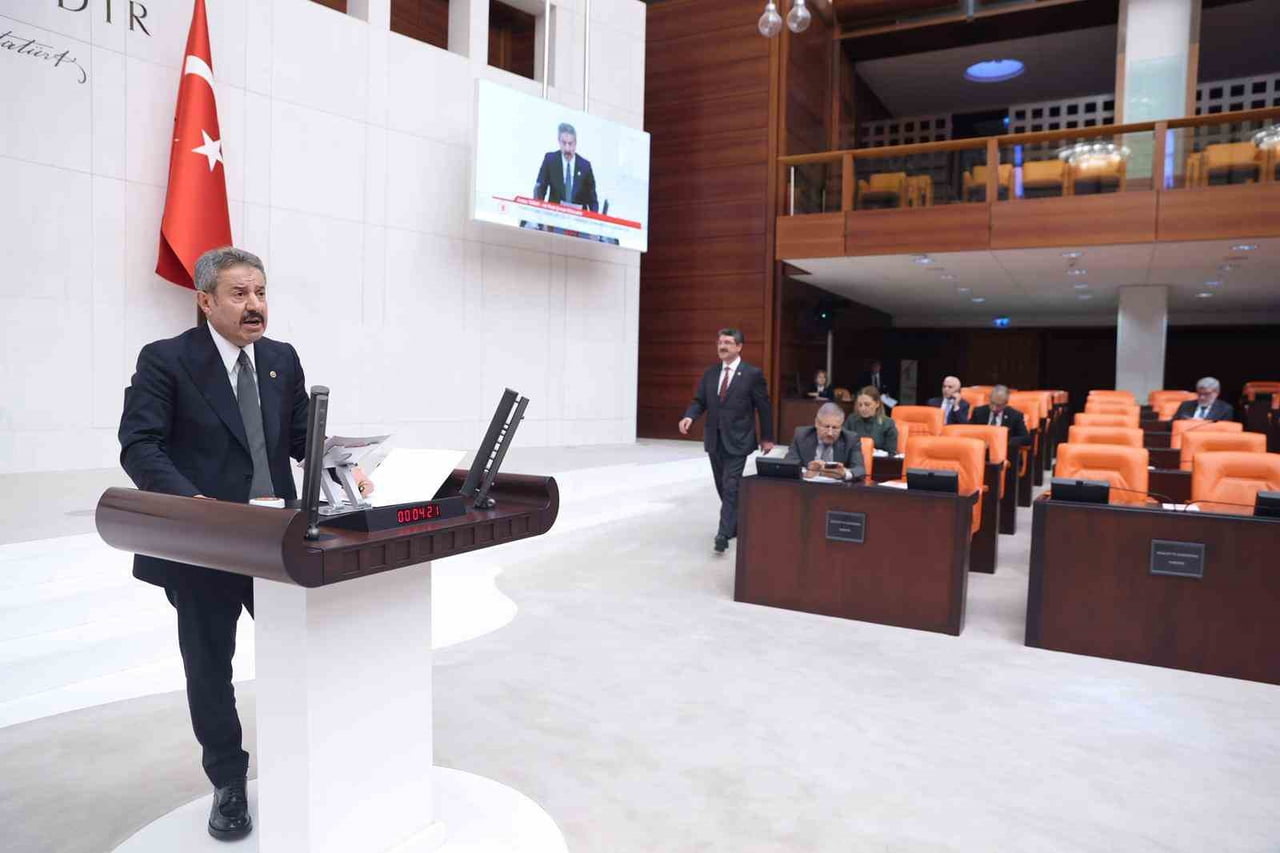 AK PARTİ ŞIRNAK MİLLETVEKİLİ ARSLAN TATAR, HAZİNE VE MALİYE BAKANLIĞI'NDAKİ TOPLANTIDA TERÖRLE...