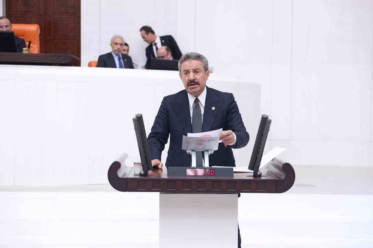 AK PARTİ ŞIRNAK MİLLETVEKİLİ ARSLAN TATAR, HAZİNE VE MALİYE BAKANLIĞI'NDAKİ TOPLANTIDA TERÖRLE...