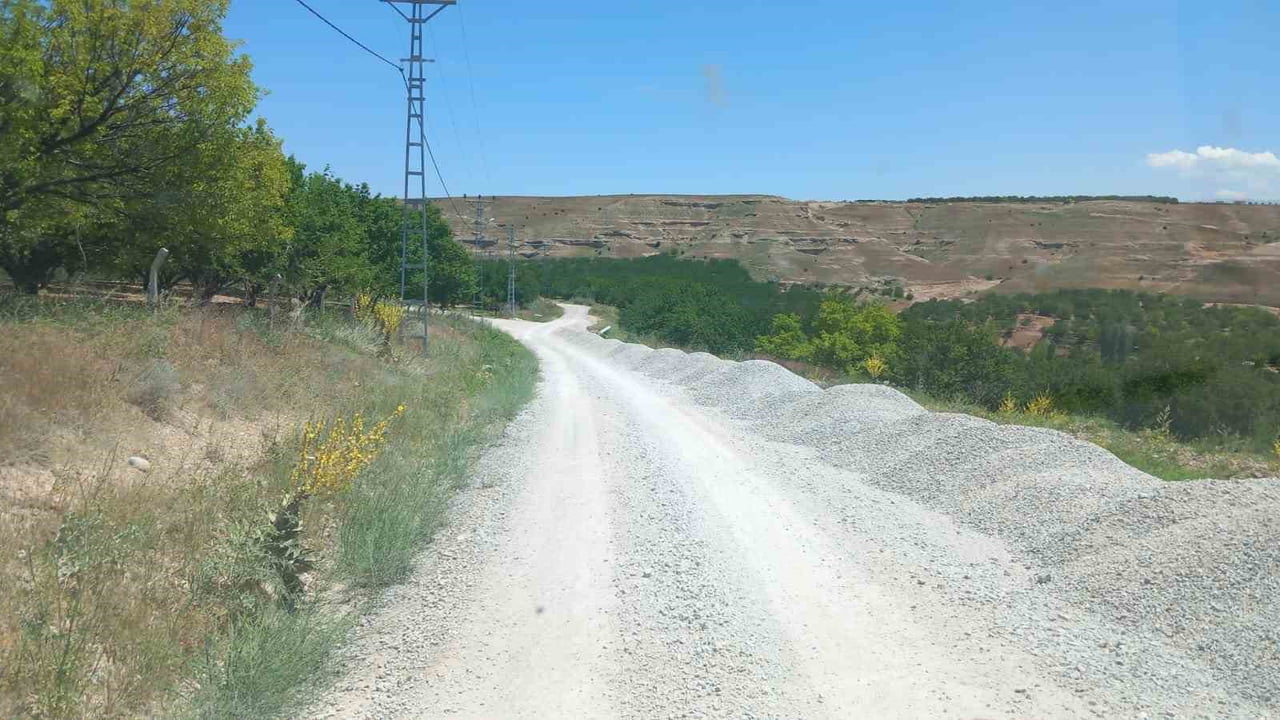 AKÇADAĞ’IN YOL AĞI GÜÇLENİYOR